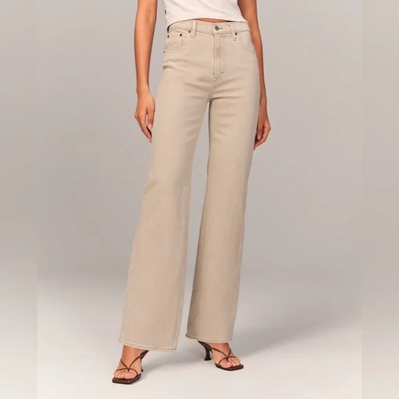 Abercrombie 90’s High Rise Relaxed Jean - 27 - Picture 2 of 8